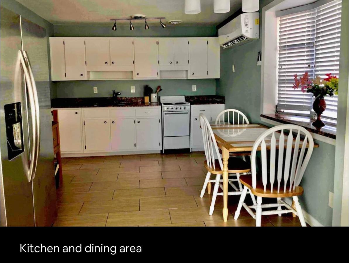 Cheerful Home With One Bedroom เคปคอรัล ภายนอก รูปภาพ